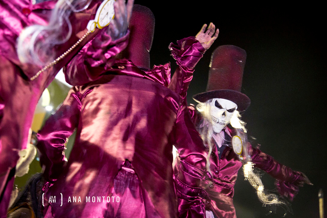 Desfile noviembre  1 en Nazareno 10